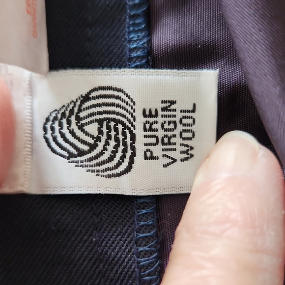 90s ,Jones New  York, midi length,  A-line, wool black skirt, size 10 - Picture 12 of 12